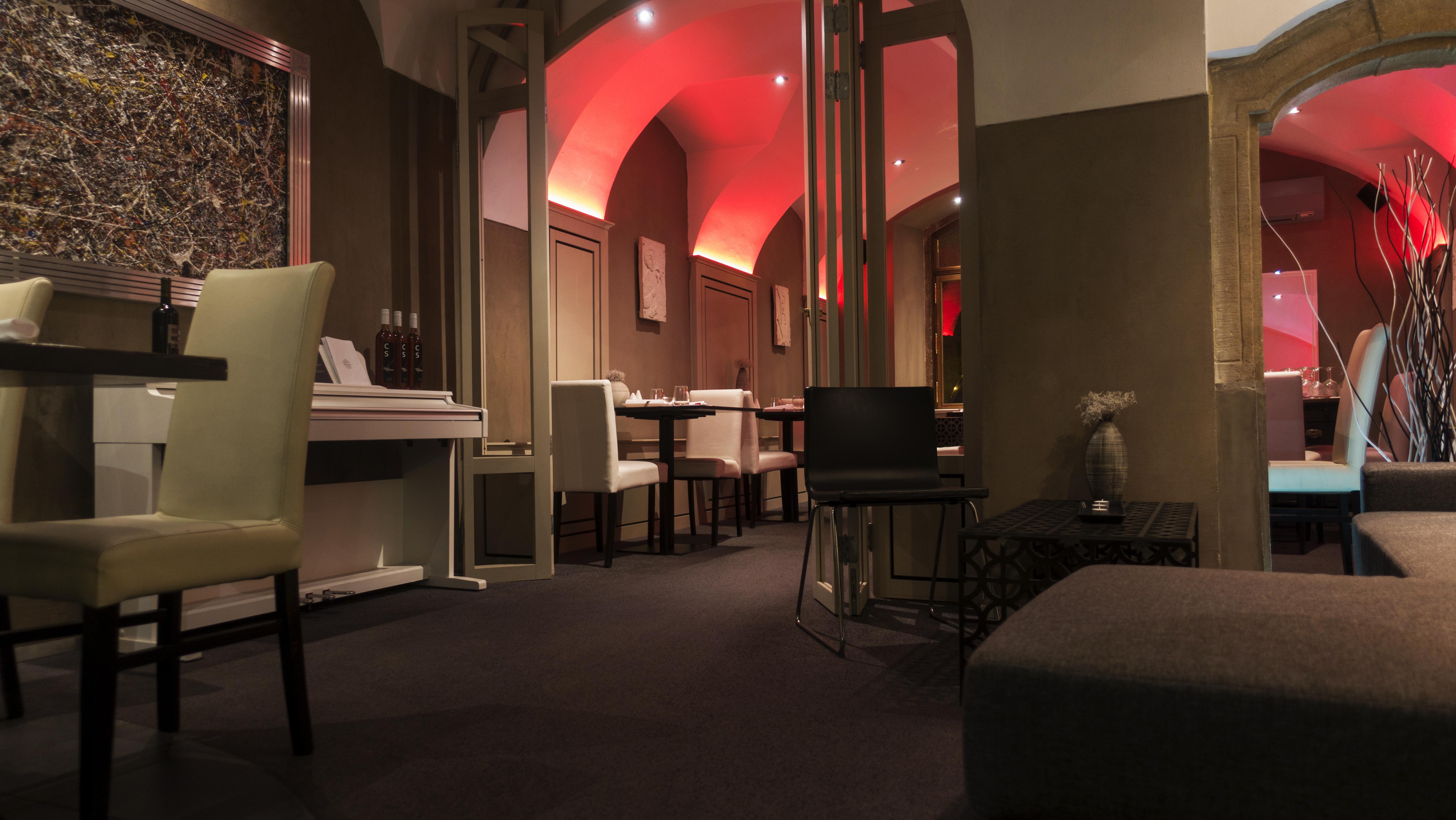Hotel U Krize Prága Kültér fotó