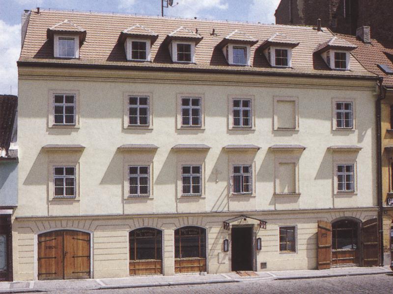 Hotel U Krize Prága Kültér fotó